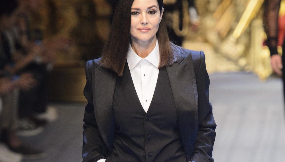 Monica Bellucci sfilata